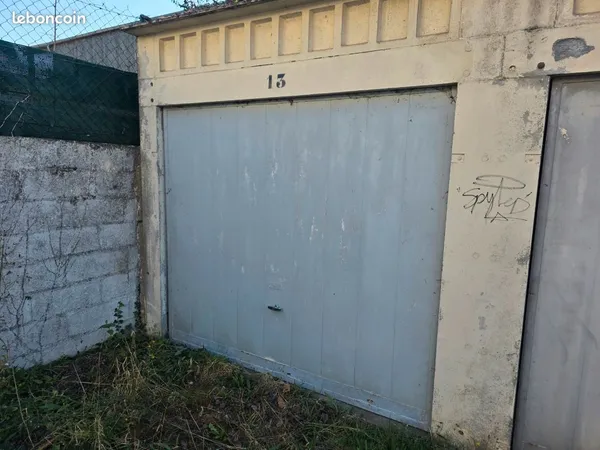 Garage fermé quartier Febvotte-Marat
