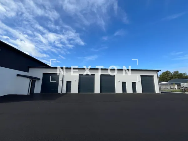 Entrepôt 106 m²