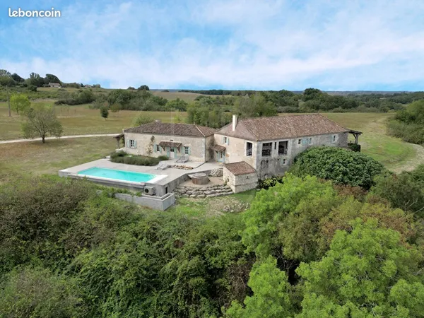 Propriété 12 pièces 422 m²