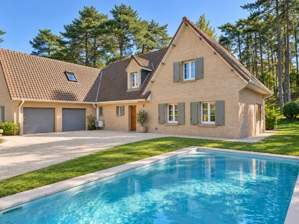 Maison 12 pièces 240 m²