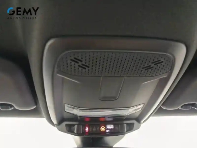 Peugeot 208 puretech 100 s&amp;s bvm6 — photo 17