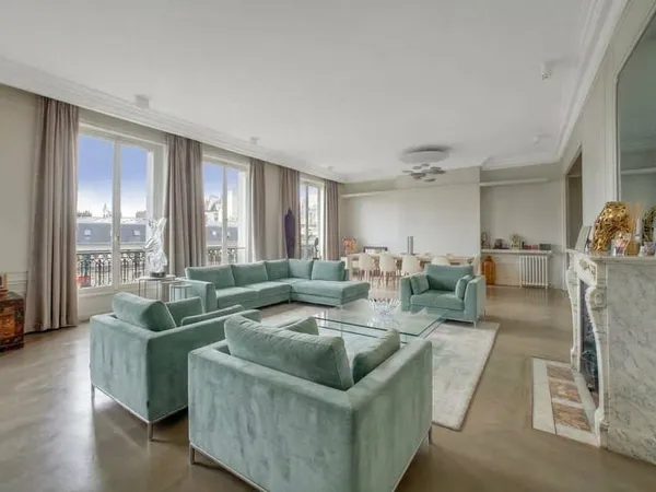 Appartement 6 pièces 175 m²