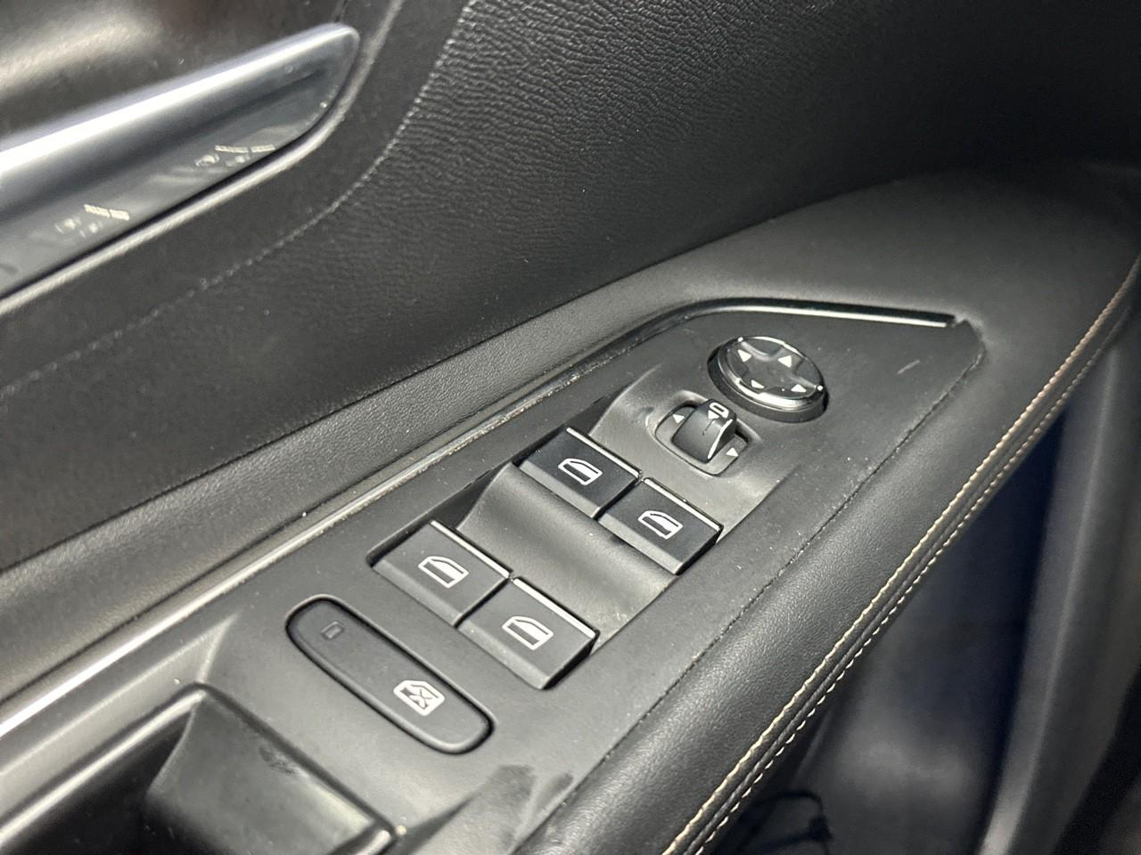 Peugeot 3008 hybrid 225 e-eat8 gt — photo 16