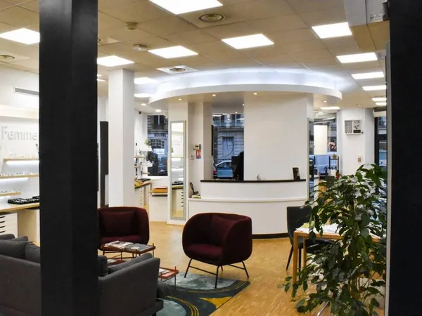 Boutique 2 pièces 230 m²