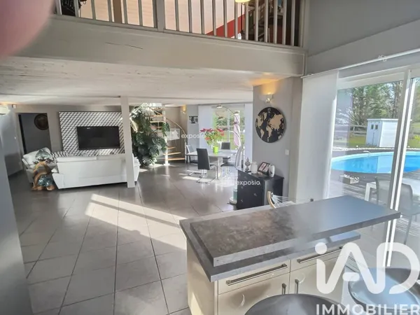 Maison 6 pièces 179 m²