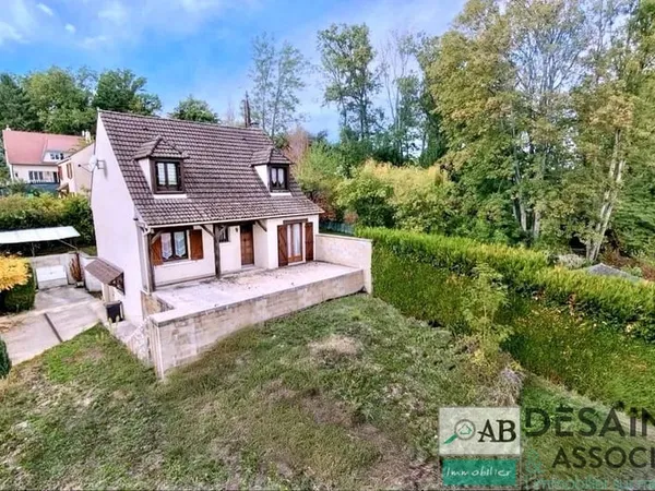 Maison à vendre sur Montry 103m2, sous-sol total, 4 chambres