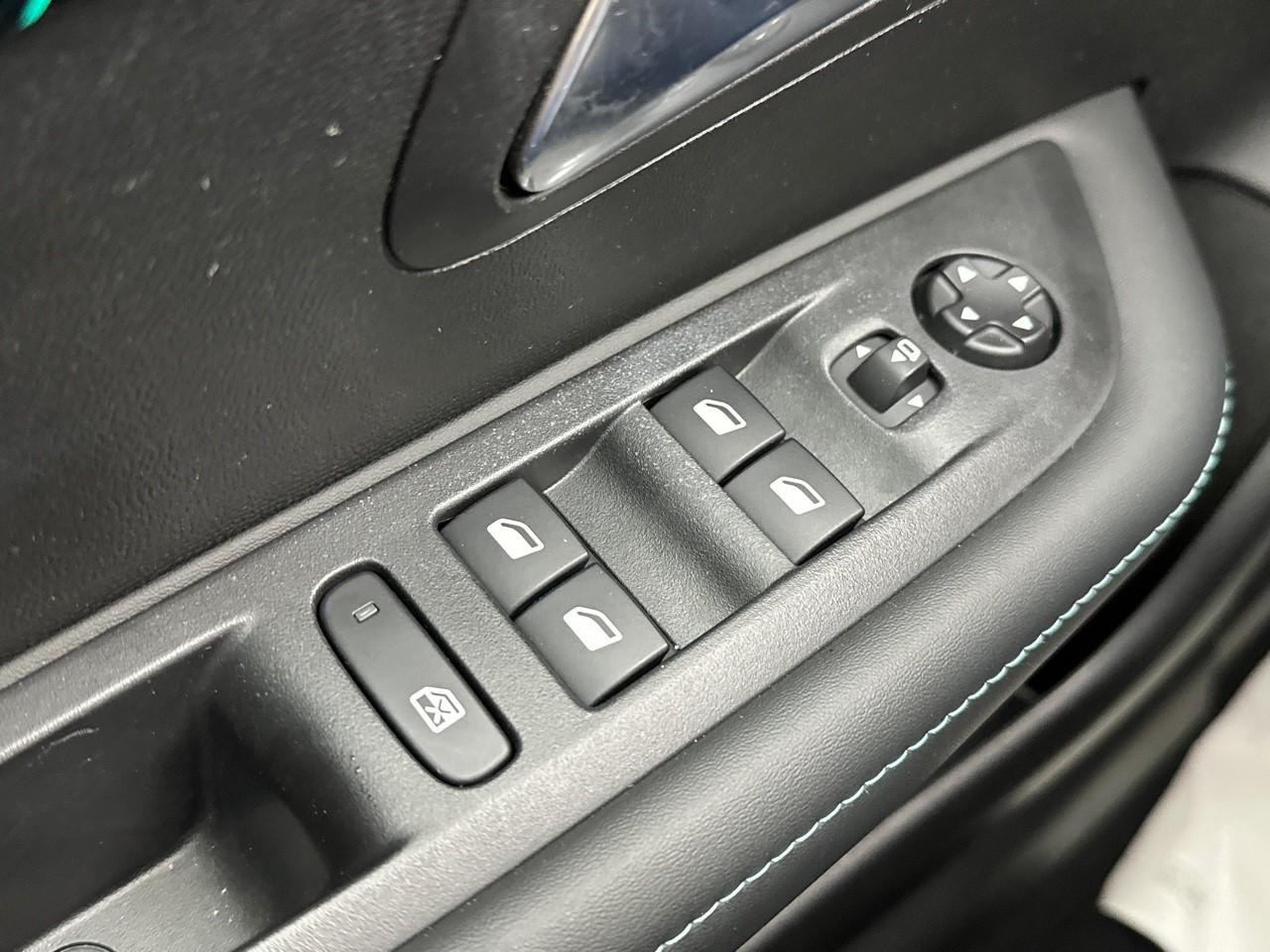 Peugeot 208 puretech 100 s&s bvm6 allure — photo 15