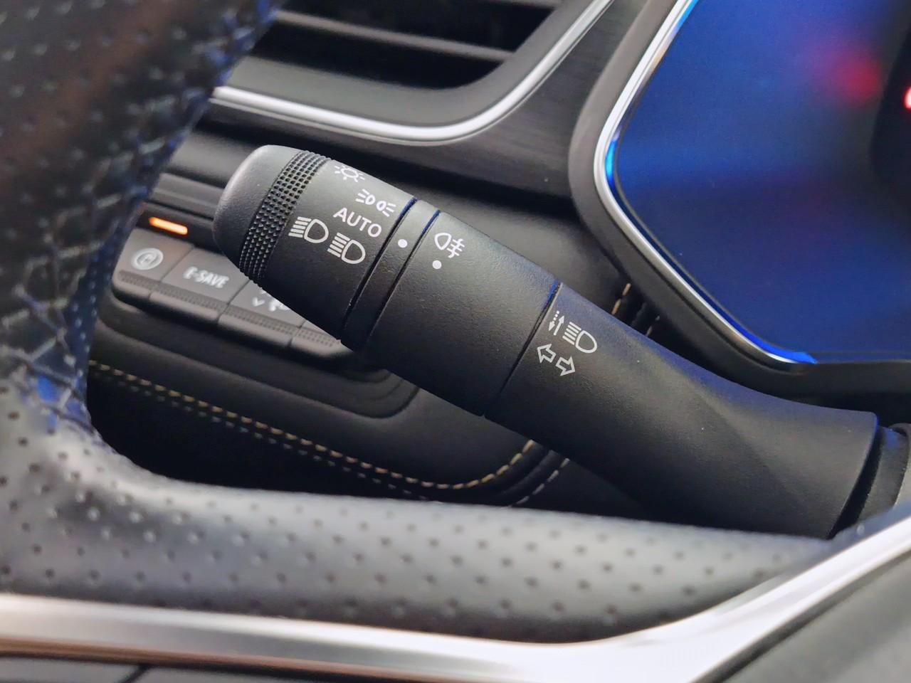 Renault Symbioz e-tech full hybrid 145 iconic — photo 25