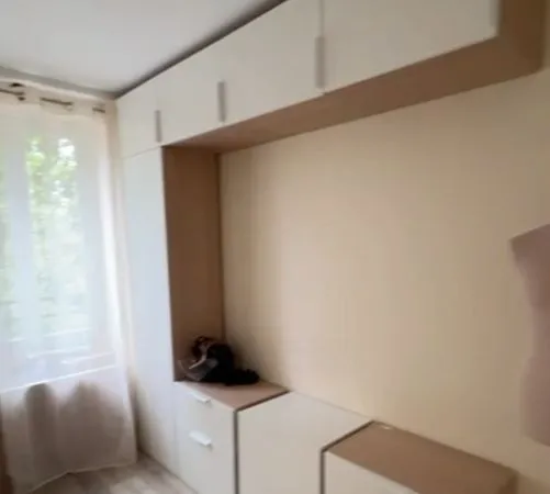 Location studio Paris 19e _ PROCHE DU CANAL SAINT MARTIN