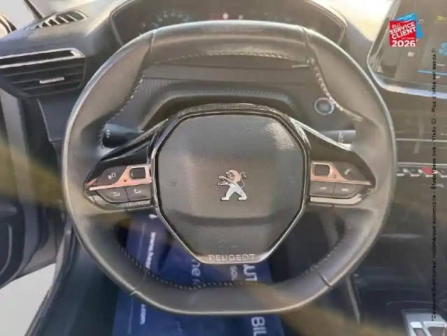 Peugeot 208 e- 136ch style — photo 12