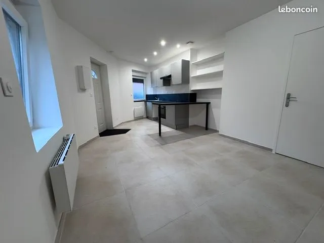 Photo 1