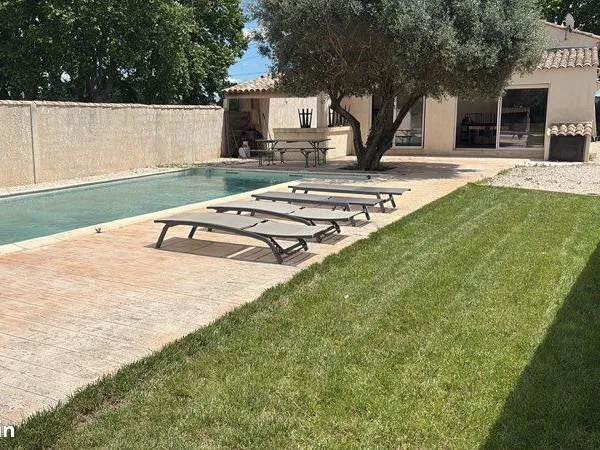 Villa 80 m2 meublé avec terrain