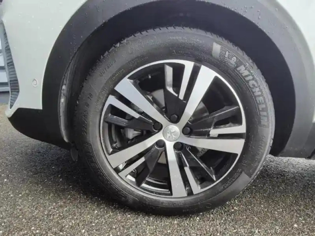 Peugeot 3008 1.2 puretech 130ch s&amp;s gt — photo 12
