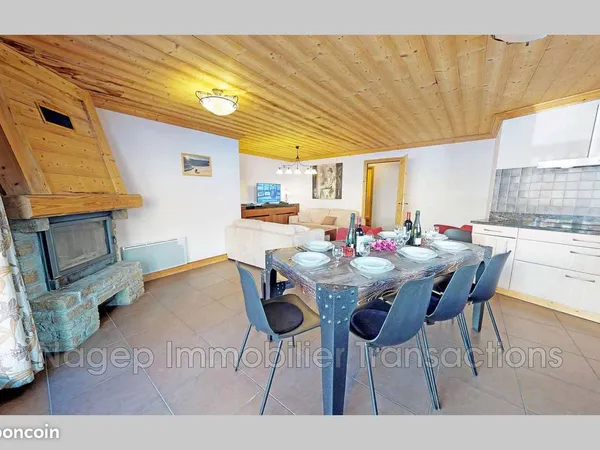 Appartement 4 pièces 84 m²