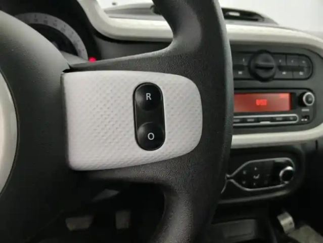 Renault Twingo e-tech electrique iii achat intégral - 21 life — photo 17