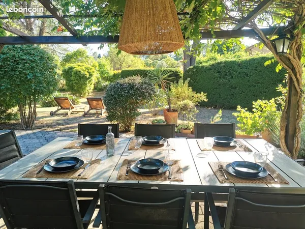Villa type F5 rénovée avec grand jardin - un air de vacances toute l'année