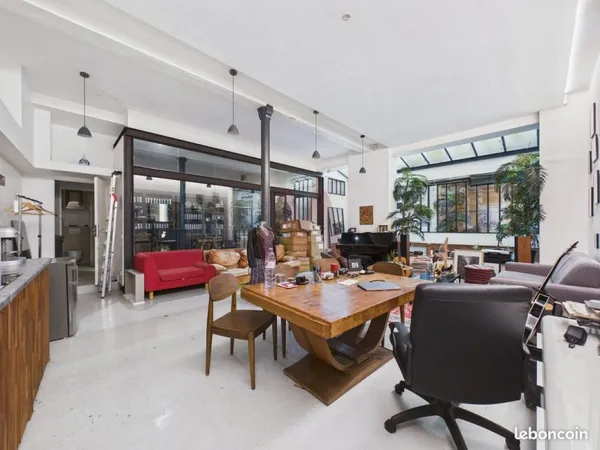 Loft 4 pièces 139 m²