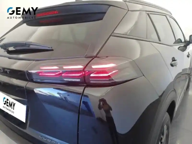 Peugeot 2008 hybrid 145 e-dcs6 — photo 18