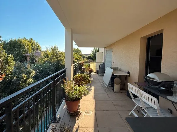 T4 lumineux, calme, centre d'Aix