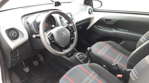 Peugeot 108 1.0 VTi 69 - Active – 2014 – 160316 km – Essence – Boîte Manuelle — photo 13