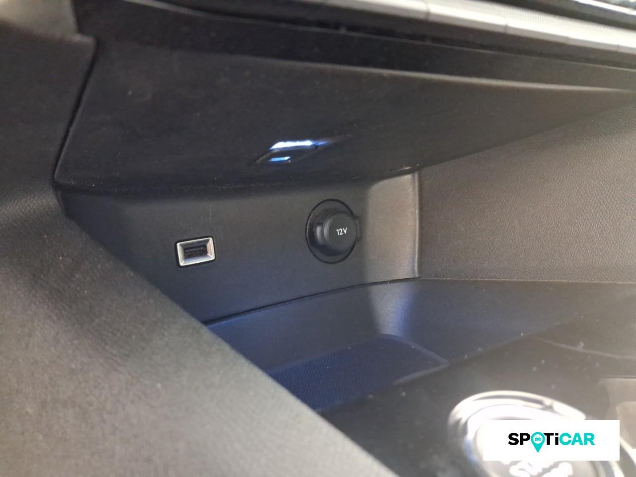 Peugeot 3008 1.2 puretech 130ch s&s allure pack eat8 — photo 17