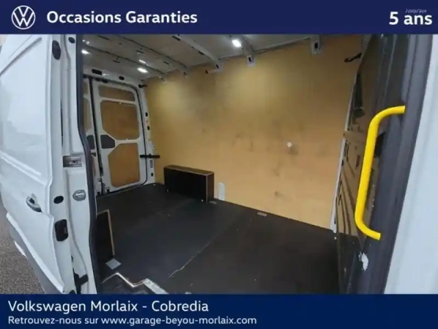 Volkswagen Crafter fg 30 l3h3 2.0 tdi 140ch business traction — photo 9