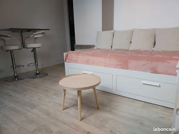 Studio étudiant à 100 m de la fac