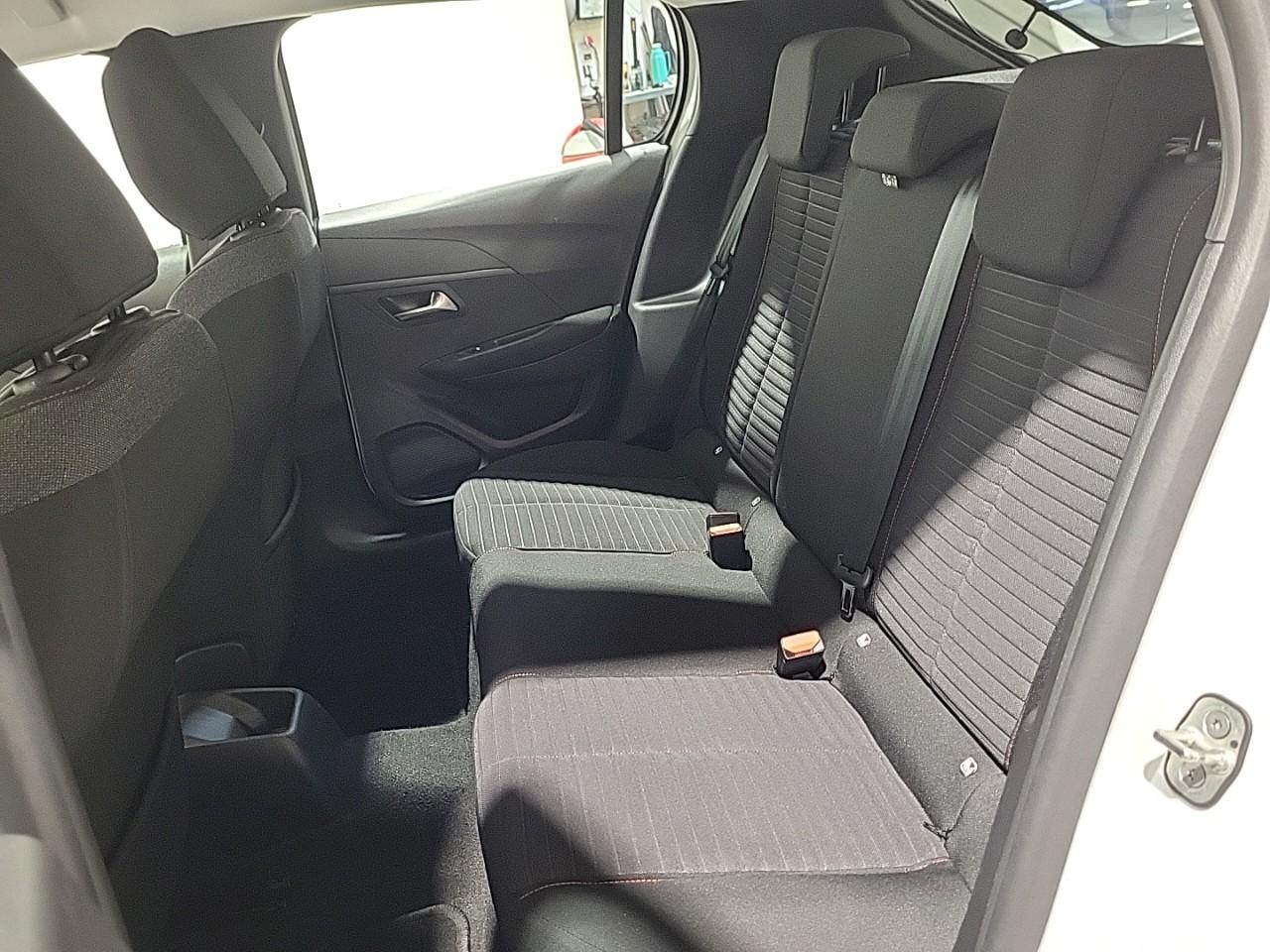 Peugeot 208 puretech 75 s&s bvm5 active pack — photo 13