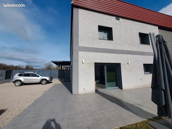 T4 meublé de 110 m² avec jardin et terrasse à Perrignier