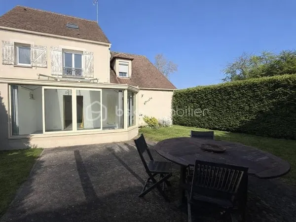 Maison lumineuse de 106 m² - 3 chambres - Jardin plein sud sans vis-à-vis - Garage - DPE C