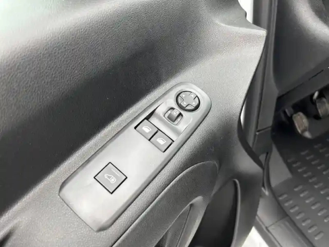 Peugeot Partner fourgon m 650 kg bluehdi 100 s&amp;s bvm6 — photo 19