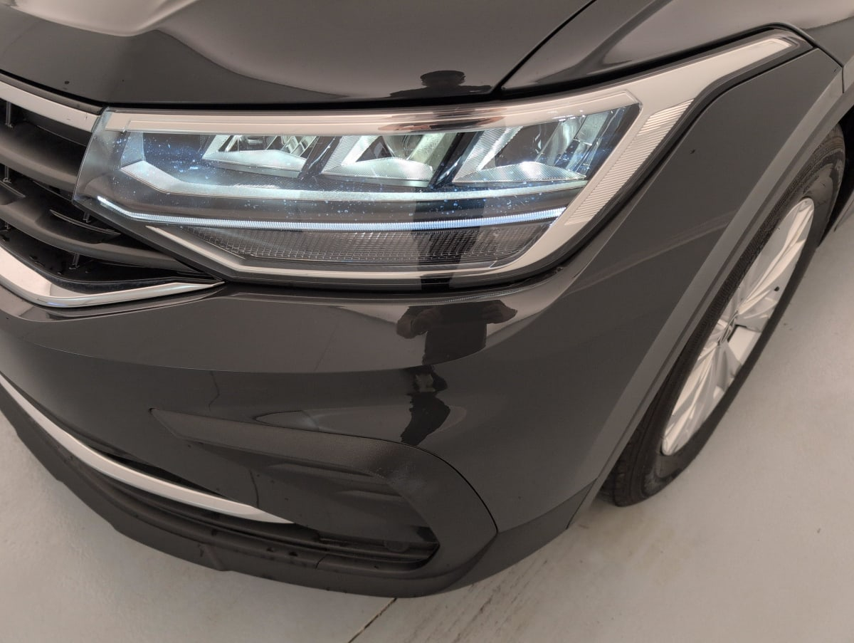 Volkswagen Tiguan — photo 19