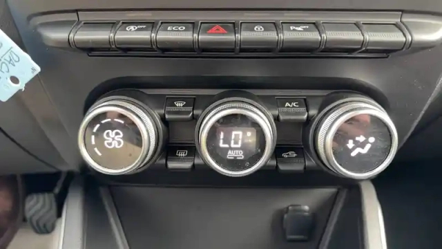 Dacia Duster blue dci 115 4x2 — photo 63