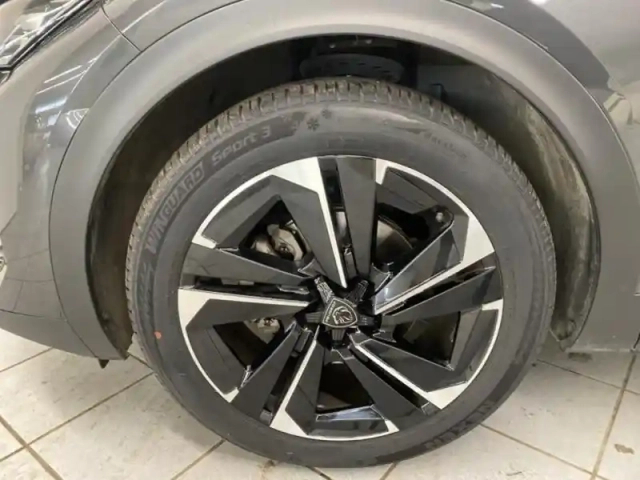 Peugeot 408 1.2 puretech 130ch s&amp;s allure eat8 — photo 9