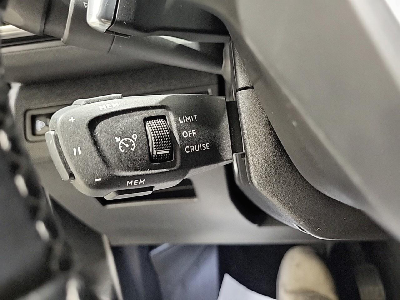 Peugeot 3008 hybrid 225 e-eat8 active pack — photo 22