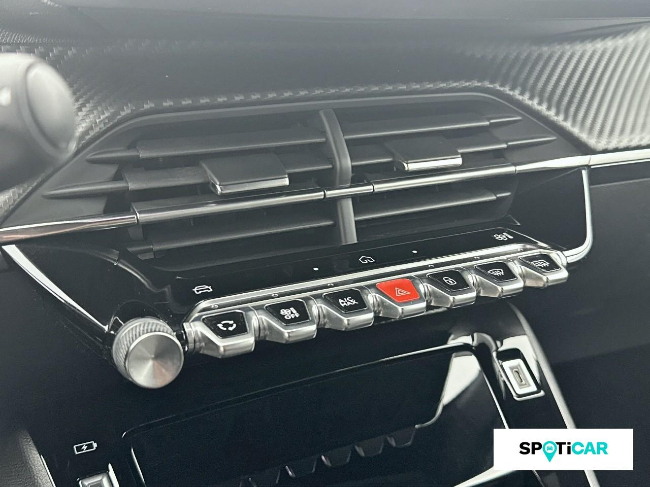 Peugeot 2008 1.2 puretech 100ch s&s allure — photo 15