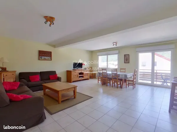 Appartement 2 pièces 94 m²