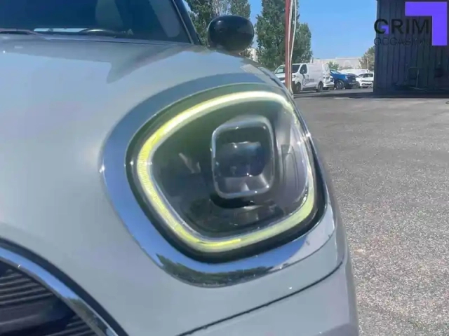 Mini Mini countryman 150 ch bva8 — photo 17