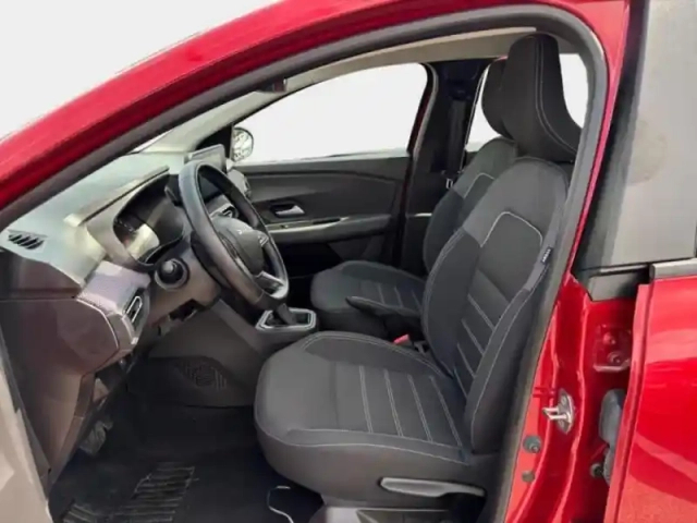 Dacia Sandero 1.0 tce 90ch expression cvt — photo 14