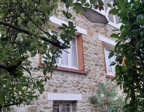 Maison 9 pièces 140 m²