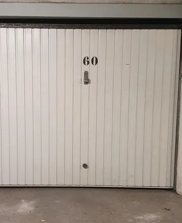 Garage en sous sol. Oullins centre