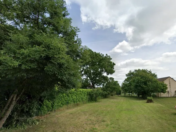 Terrain 625 m²