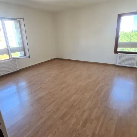 Loue appartement T2