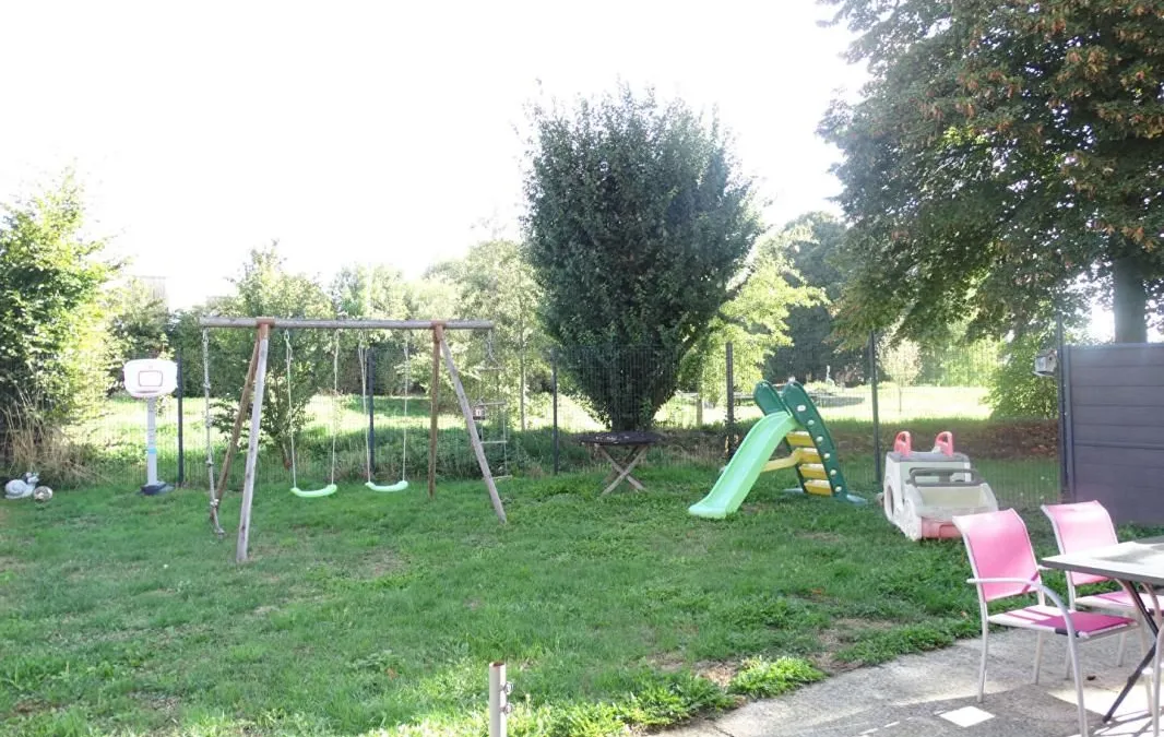 Photo 3