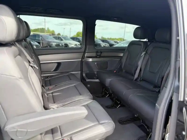 Mercedes Cla sse v extra-long 300 d 9g-tronic 4x4 — photo 5