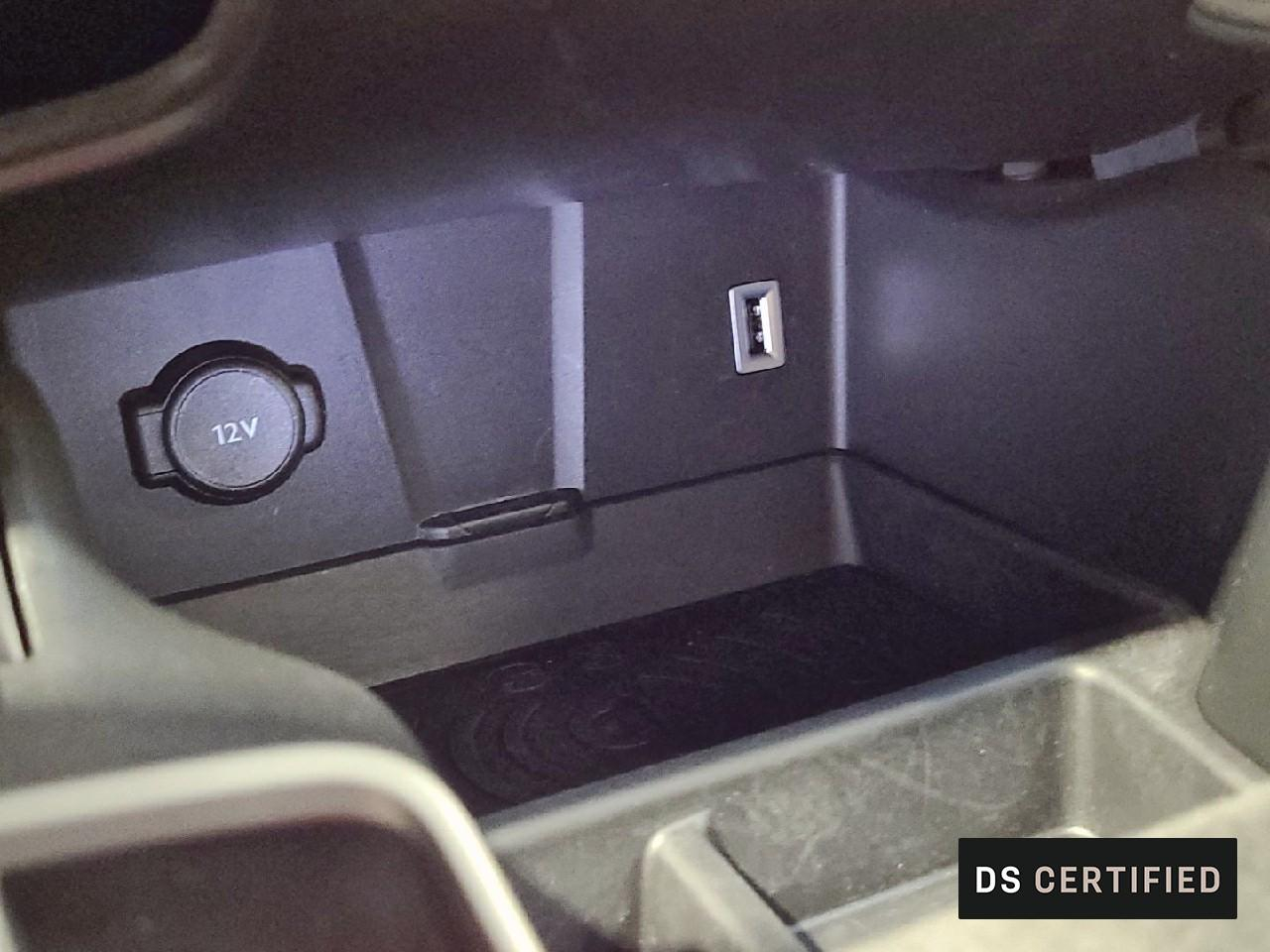 Ds Ds 7 crossback crossback hybride e-tense 300 eat8 4x4 performance — photo 27