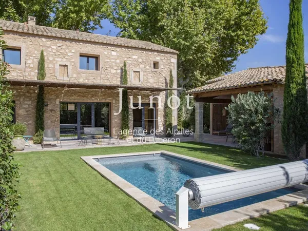 Maison 6 pièces 155 m²