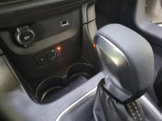 Citroën C3 puretech 110 s&amp;s eat6 — photo 14