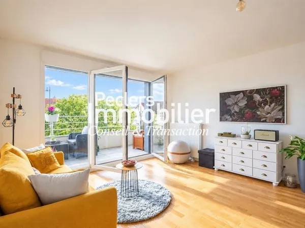 Appartement 4P récent avec balcon dans une copropriété de standing