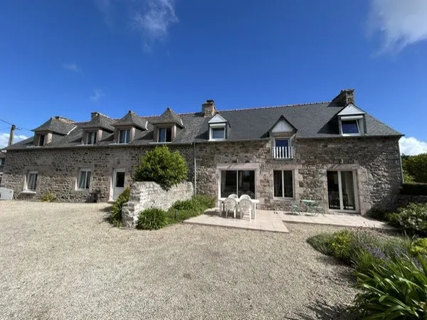 LA BOUILLIE - MAISON EN PIERRE de 240m2